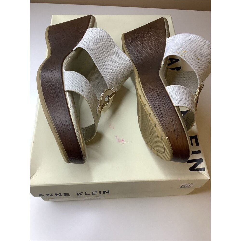 Anne Klein Size 6 Champagne Sparkly Stretch Band Slip On Wedge Sandal, Preloved - Picture 7 of 8